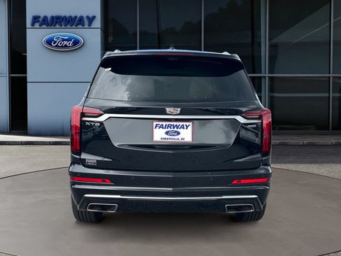 Used 2024 Cadillac XT6 Premium Luxury w/ Technology Package FWD image 6