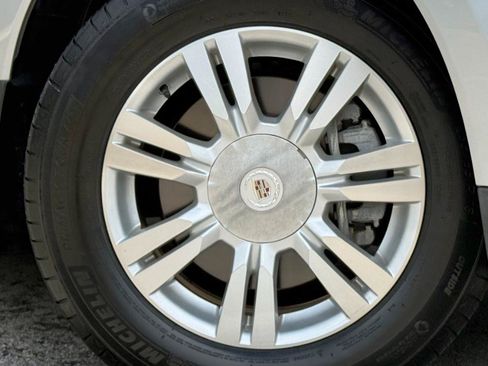 Used 2016 Cadillac SRX Luxury w/ Driver Awareness Package FWD image 24