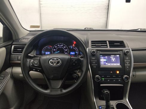 Used 2015 Toyota Camry LE FWD image 22