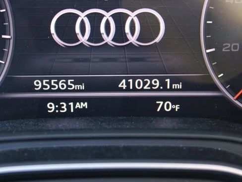 Used 2018 Audi Q5 2.0T Premium Plus w/ Premium Plus Package image 13