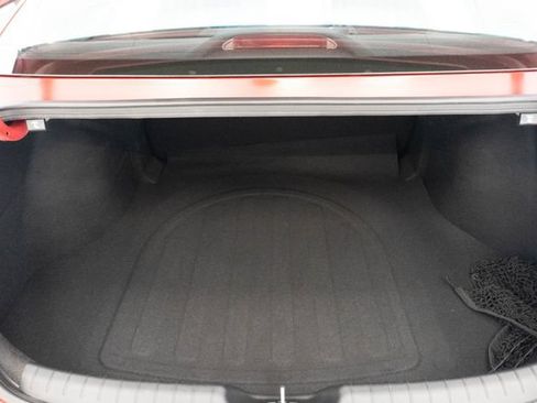 Used 2024 Hyundai Elantra SE FWD image 11