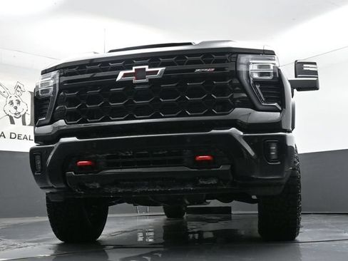New 2026 Chevrolet Silverado 2500 ZR2 AWD/4WD image 34