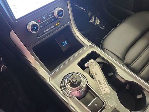 Used 2022 Ford Edge SEL image 24