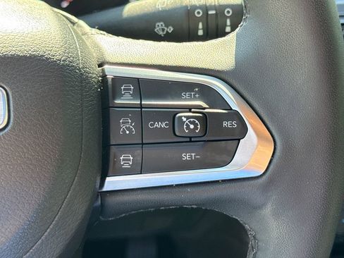 Used 2025 Jeep Compass Limited AWD/4WD image 29