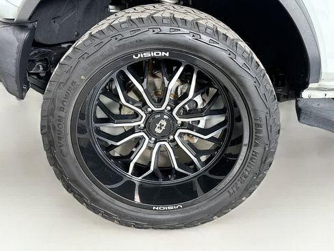 Used 2021 Ford Bronco Outer Banks w/ Sasquatch Package image 8