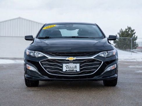 Used 2023 Chevrolet Malibu LT FWD image 2