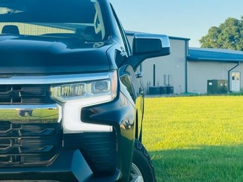 Used 2023 Chevrolet Silverado 1500 LT RWD image 29