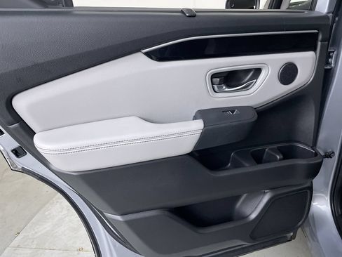 Used 2023 Honda Pilot EX-L image 18
