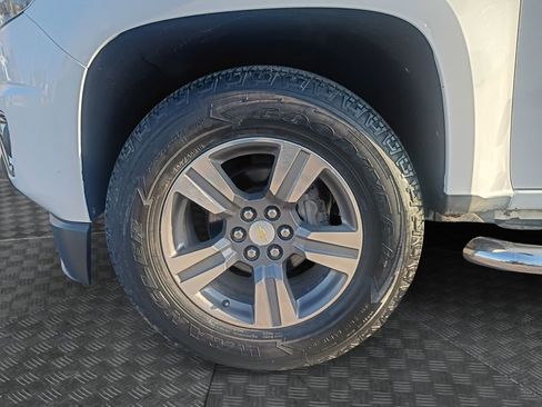 Used 2015 Chevrolet Colorado LT w/ LT Convenience Package image 21