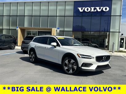 Used 2025 Volvo V60 B5 Cross Country Plus