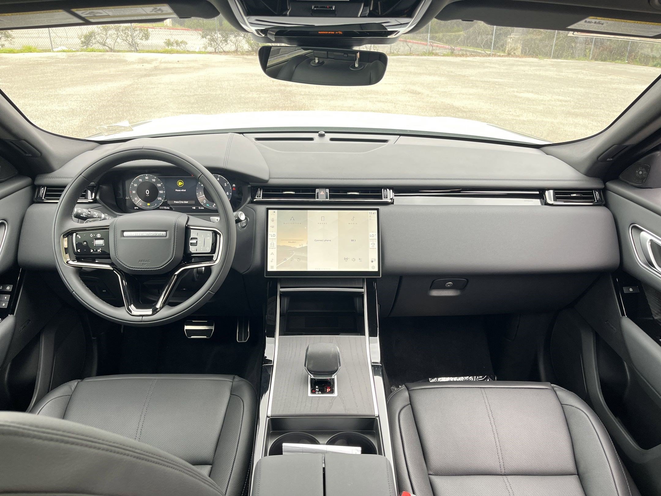 Used 2026 Land Rover Range Rover Velar Dynamic SE AWD/4WD image 14