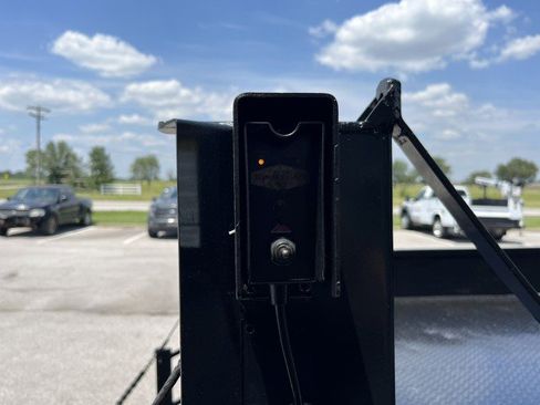 Used 2008 Dodge Ram 5500 Truck 4x4 Regular Cab image 14