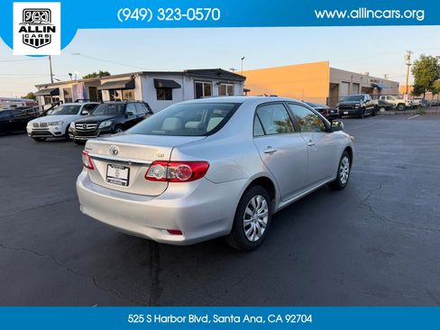 Used 2013 Toyota Corolla LE FWD image 4
