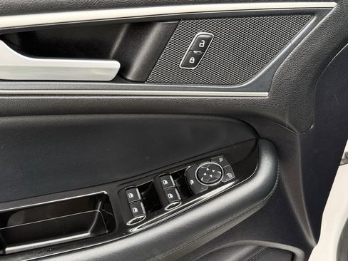 Used 2019 Ford Edge SEL w/ Equipment Group 201A image 13