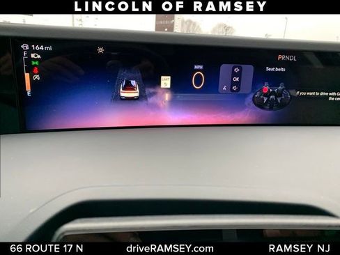 Used 2024 Lincoln Nautilus Reserve w/ Equipment Group 202A image 17