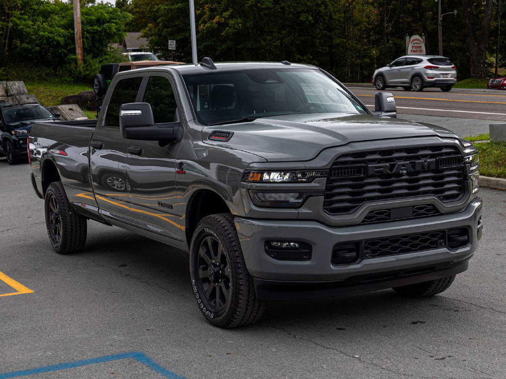 New 2026 RAM 3500 Big Horn AWD/4WD image 3