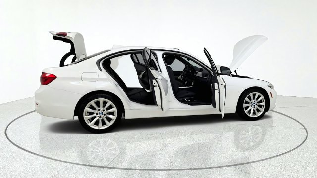 Used 2018 BMW 320i xDrive Sedan AWD/4WD image 19