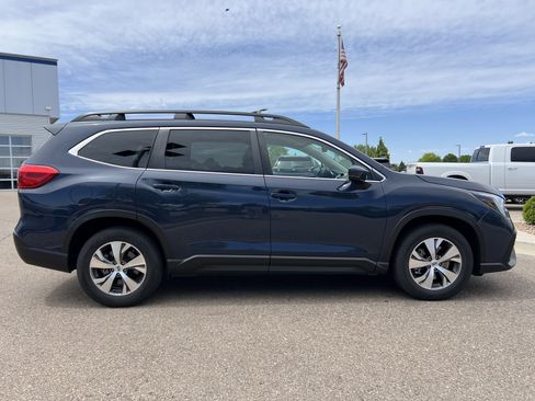 Used 2024 Subaru Ascent Premium w/ Convenience Package AWD/4WD image 6
