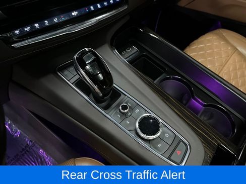 Used 2021 Cadillac Escalade Premium Luxury image 25