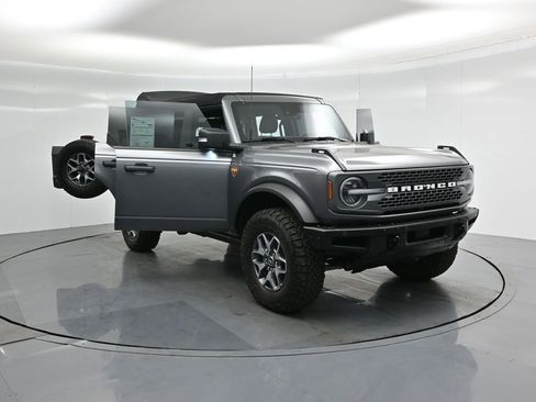 Certified 2023 Ford Bronco Badlands image 35