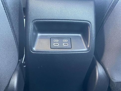 Used 2024 Toyota Corolla LE FWD image 13
