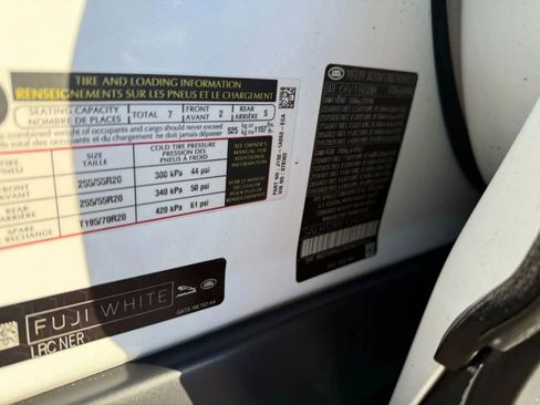 Used 2018 Land Rover Discovery HSE Luxury image 22