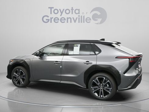 Used 2024 Toyota bZ4X AWD w/ Weather Package image 10
