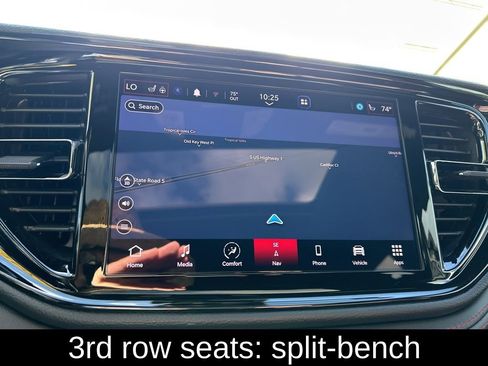 Used 2025 Dodge Durango GT image 32