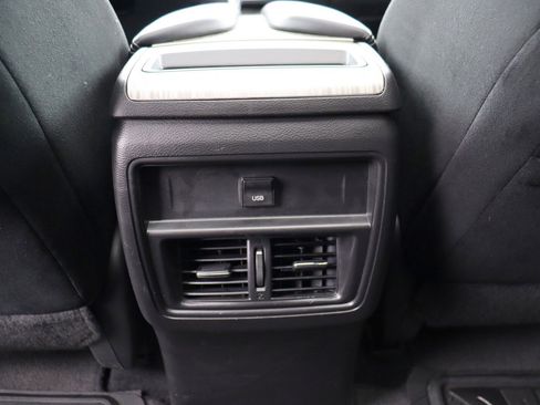 Used 2018 Nissan Murano SV w/ Premium Package image 39