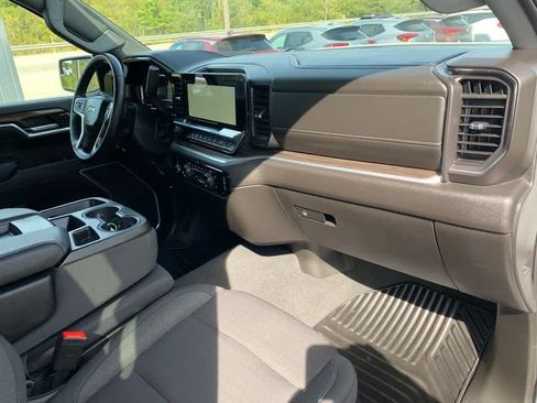 Certified 2024 Chevrolet Silverado 1500 LT AWD/4WD image 21