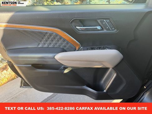 Used 2023 GMC Canyon Denali image 20