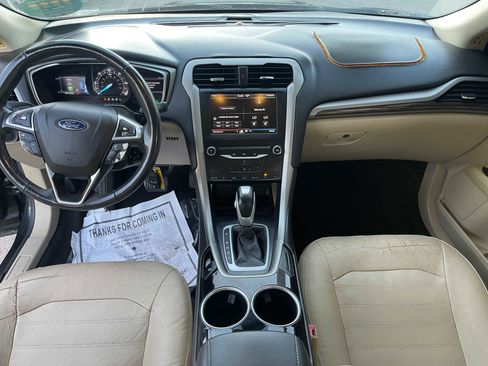 Used 2013 Ford Fusion SE image 14