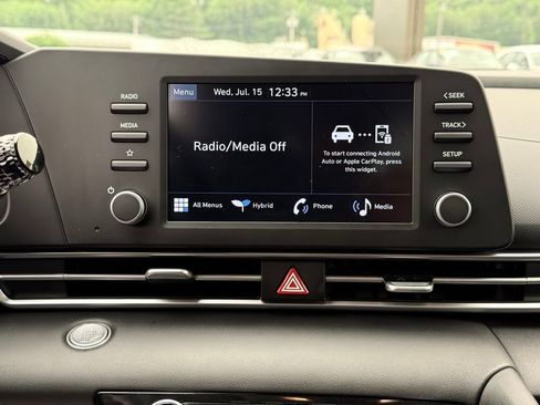Used 2026 Hyundai Elantra Hybrid FWD image 17
