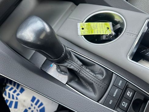 Used 2020 Toyota Avalon Limited w/ Advanced Safety Package image 27