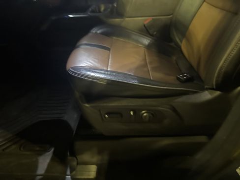 Used 2020 Chevrolet Silverado 3500 High Country w/ Technology Package image 12