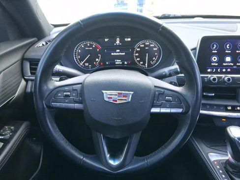 Used 2023 Cadillac CT4 Luxury RWD image 9