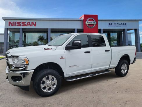 Used 2024 RAM 2500 Big Horn image 9