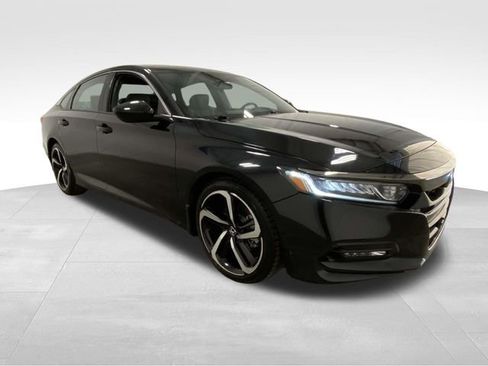 Used 2019 Honda Accord Sport image 4