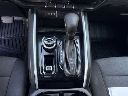 Used 2023 Chevrolet Colorado Trail Boss AWD/4WD image 27