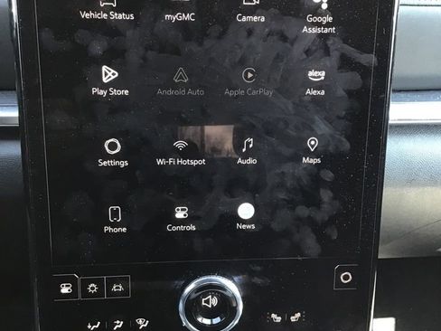 Used 2025 GMC Terrain Elevation image 9