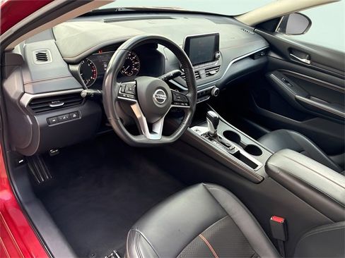 Used 2019 Nissan Altima 2.5 SR image 18
