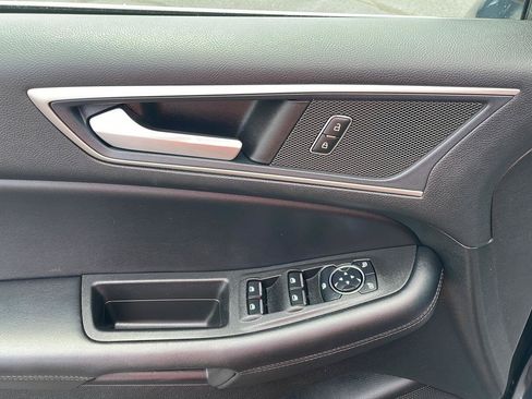 Used 2023 Ford Edge SEL w/ Convenience Package AWD/4WD image 13
