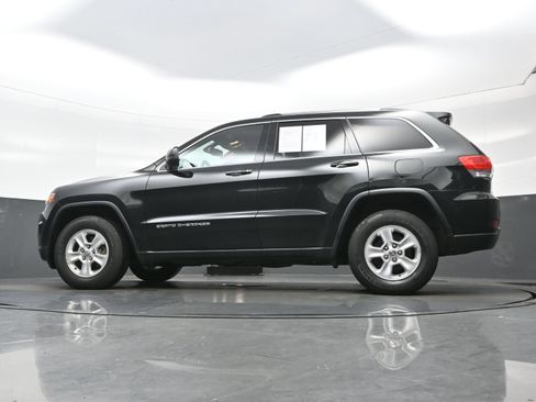 Used 2014 Jeep Grand Cherokee Laredo w/ Quick Order Package 23E AWD/4WD image 25