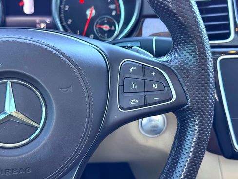 Used 2019 Mercedes-Benz GLS 550 4MATIC image 27