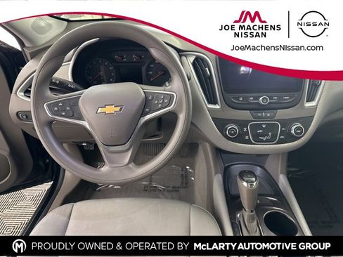Used 2020 Chevrolet Malibu LS image 27