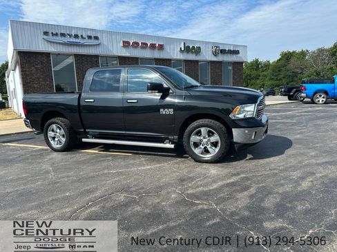 Used 2017 RAM 1500 Big Horn AWD/4WD image 3