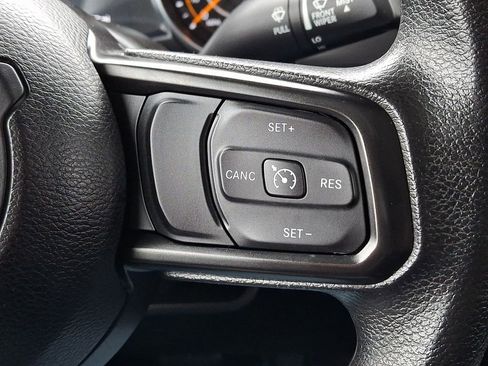 Used 2021 Jeep Gladiator Sport image 20