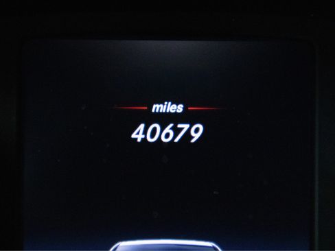 Used 2015 Mercedes-Benz C 300 4MATIC Sedan image 10