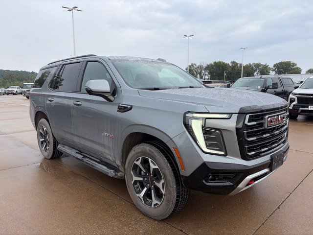 Used 2025 GMC Yukon AT4 AWD/4WD image 1
