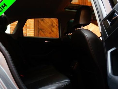 Used 2020 Volkswagen Jetta SEL Premium image 46